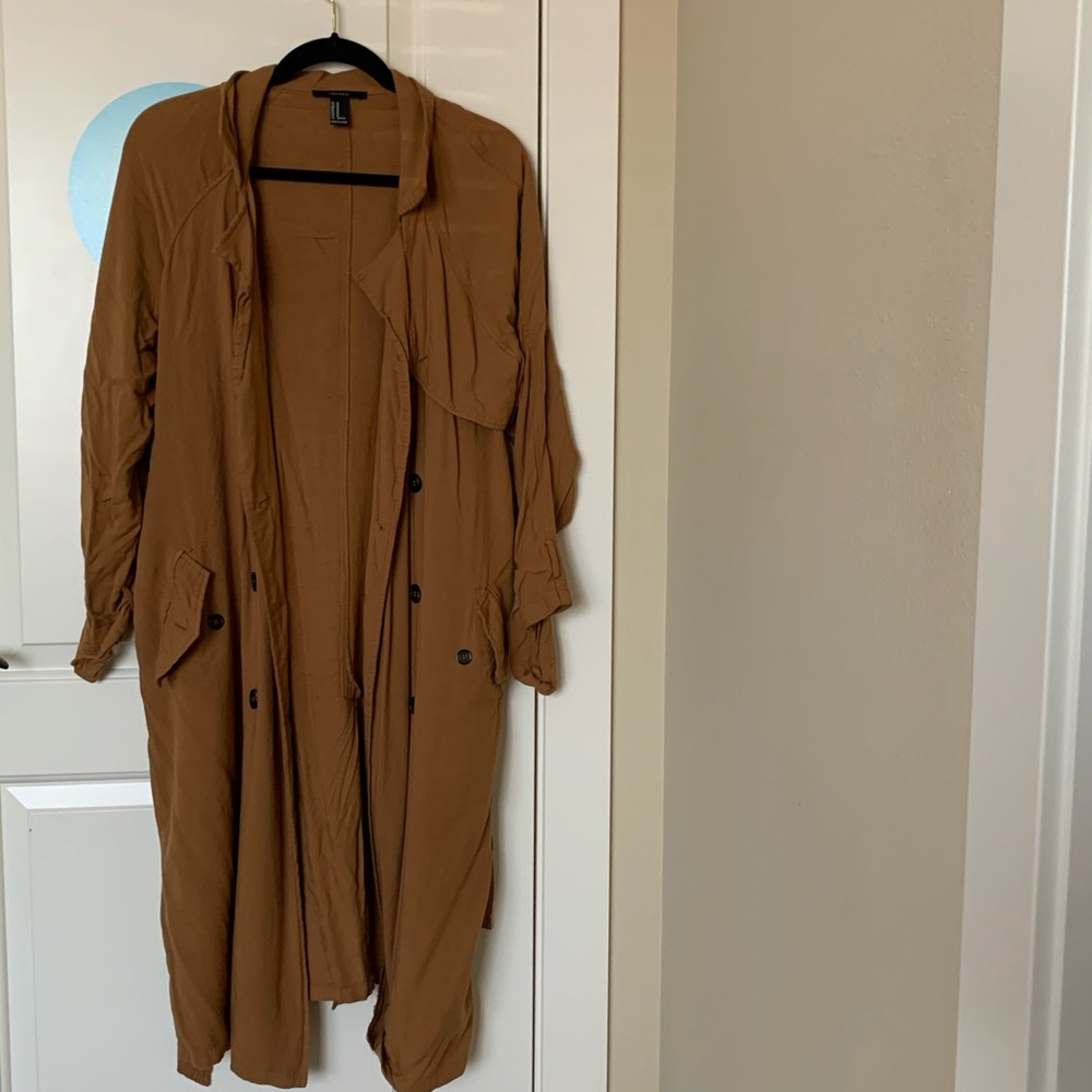 Flowy lightweight mock-trench coat